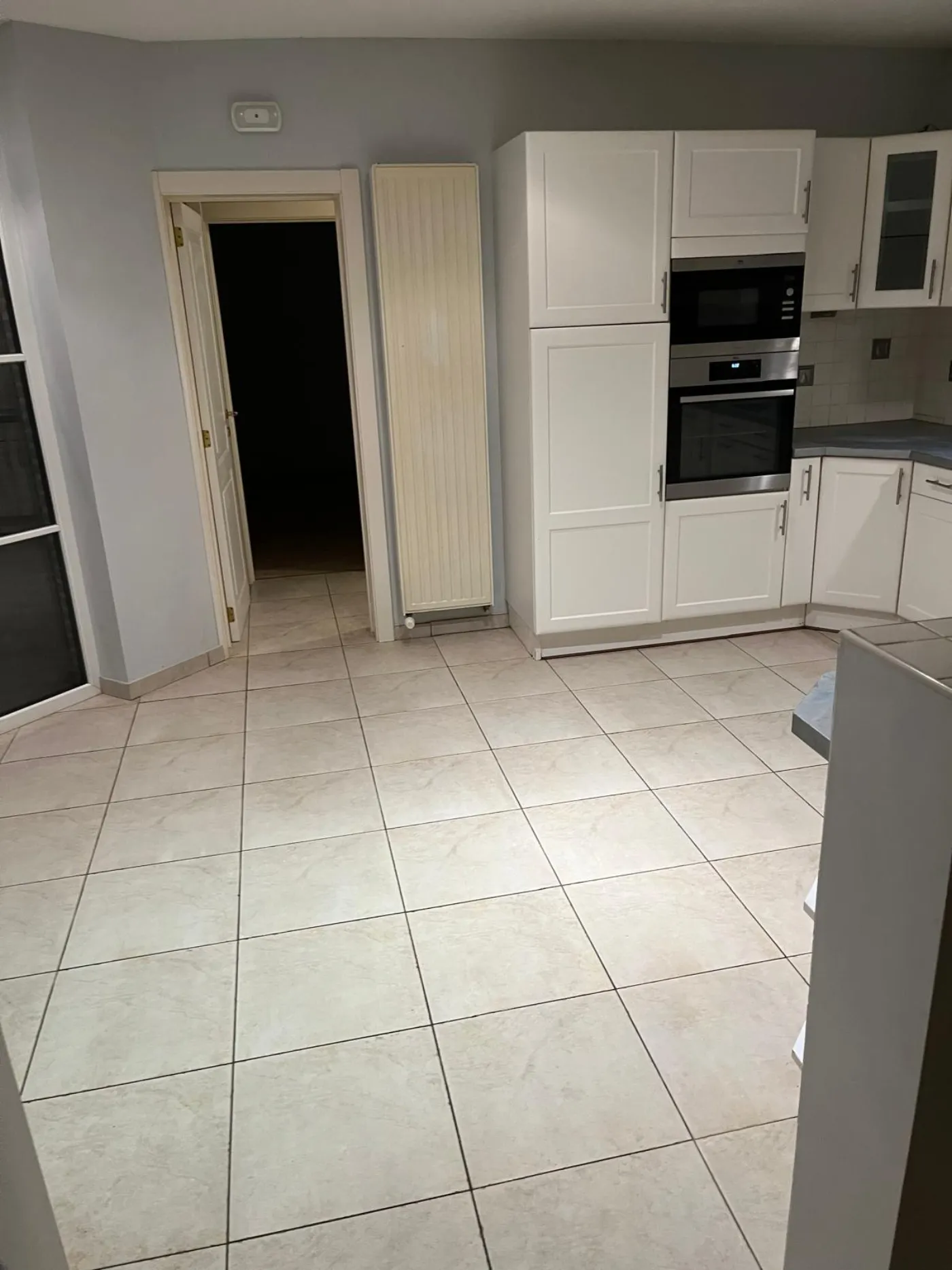 Intérieur vidé et nettoyé après intervention — chantier 4