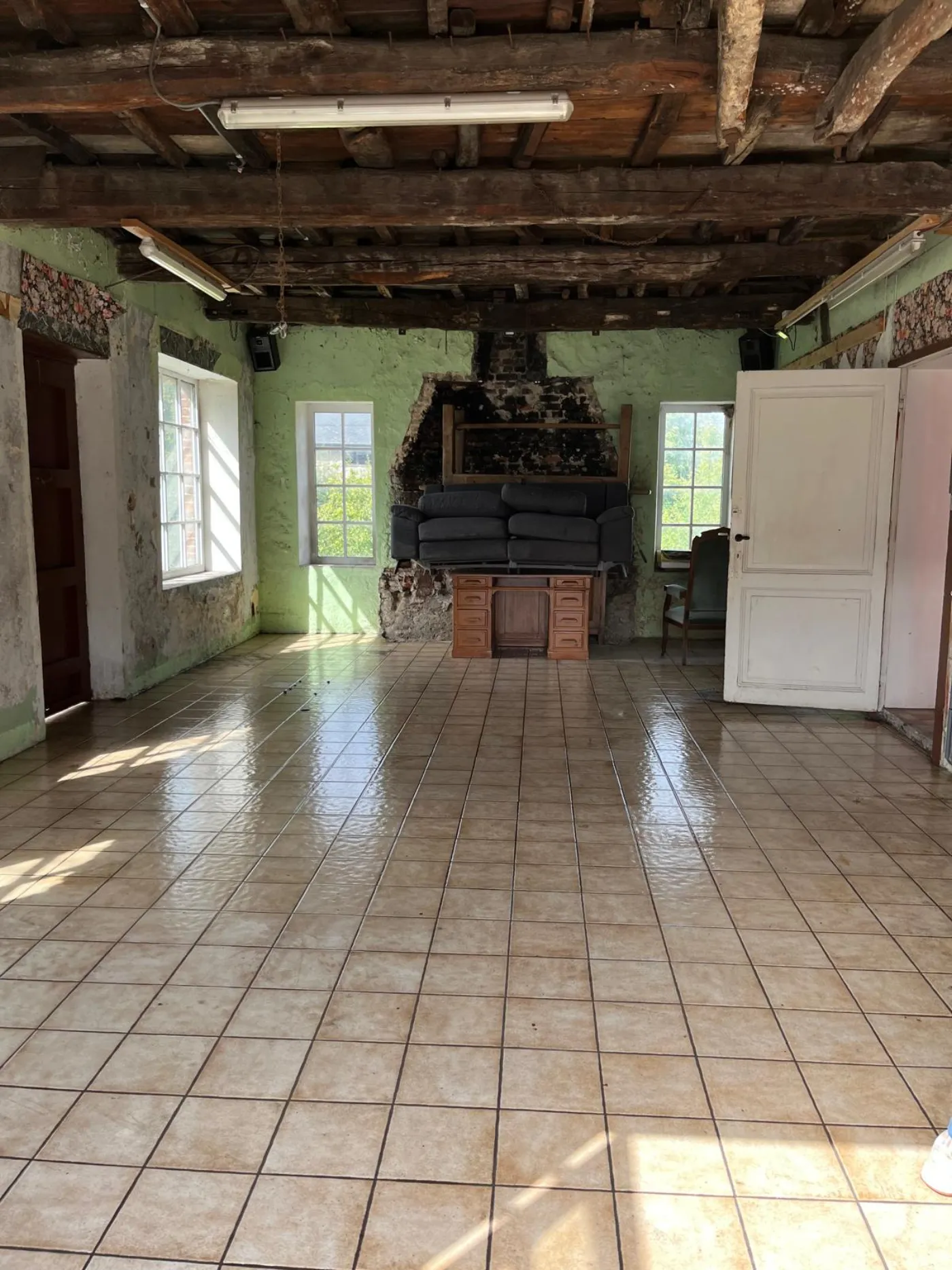 Intérieur vidé et nettoyé après intervention — chantier 5