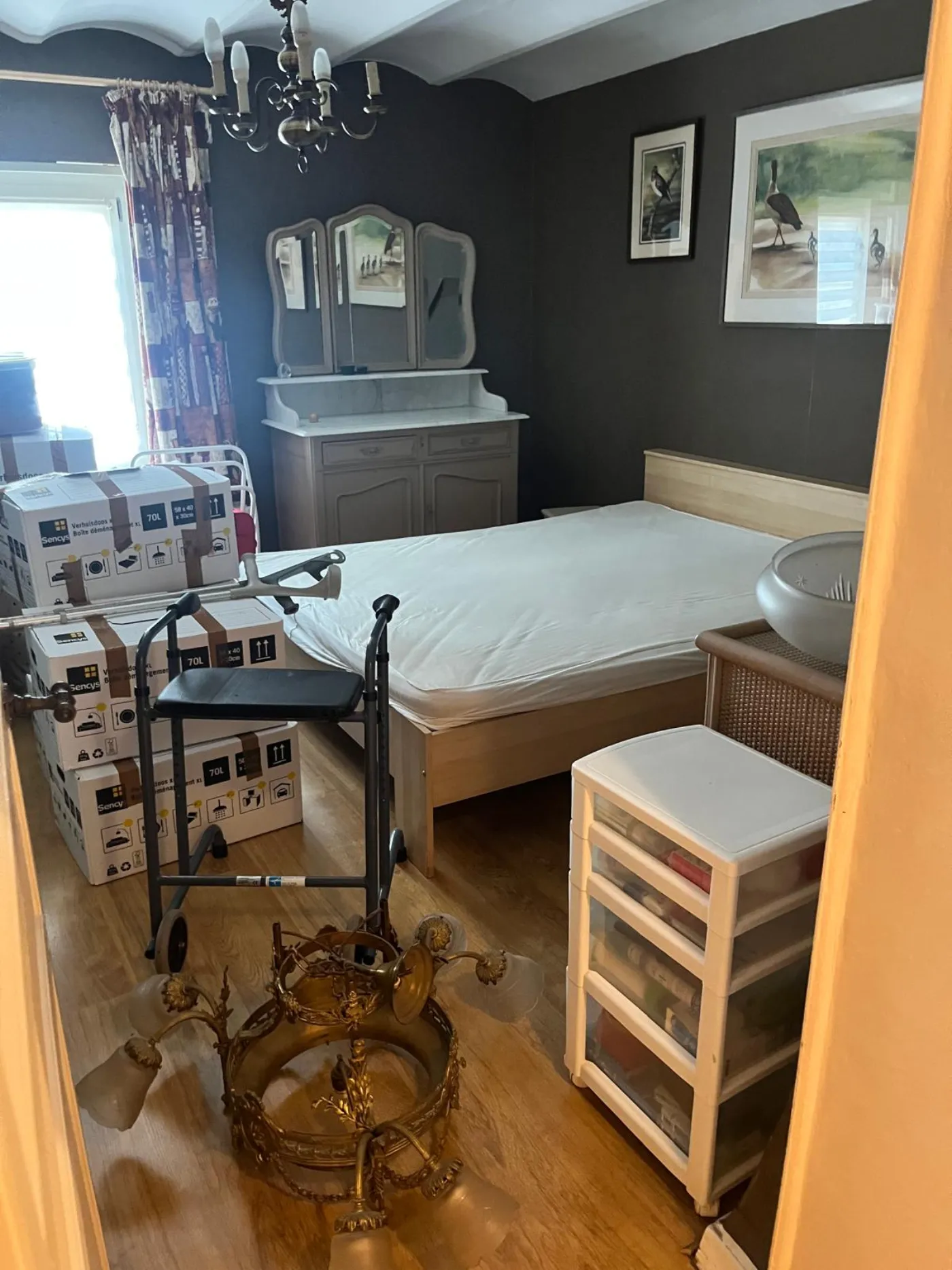 Intérieur meublé avant vide maison — chantier 7