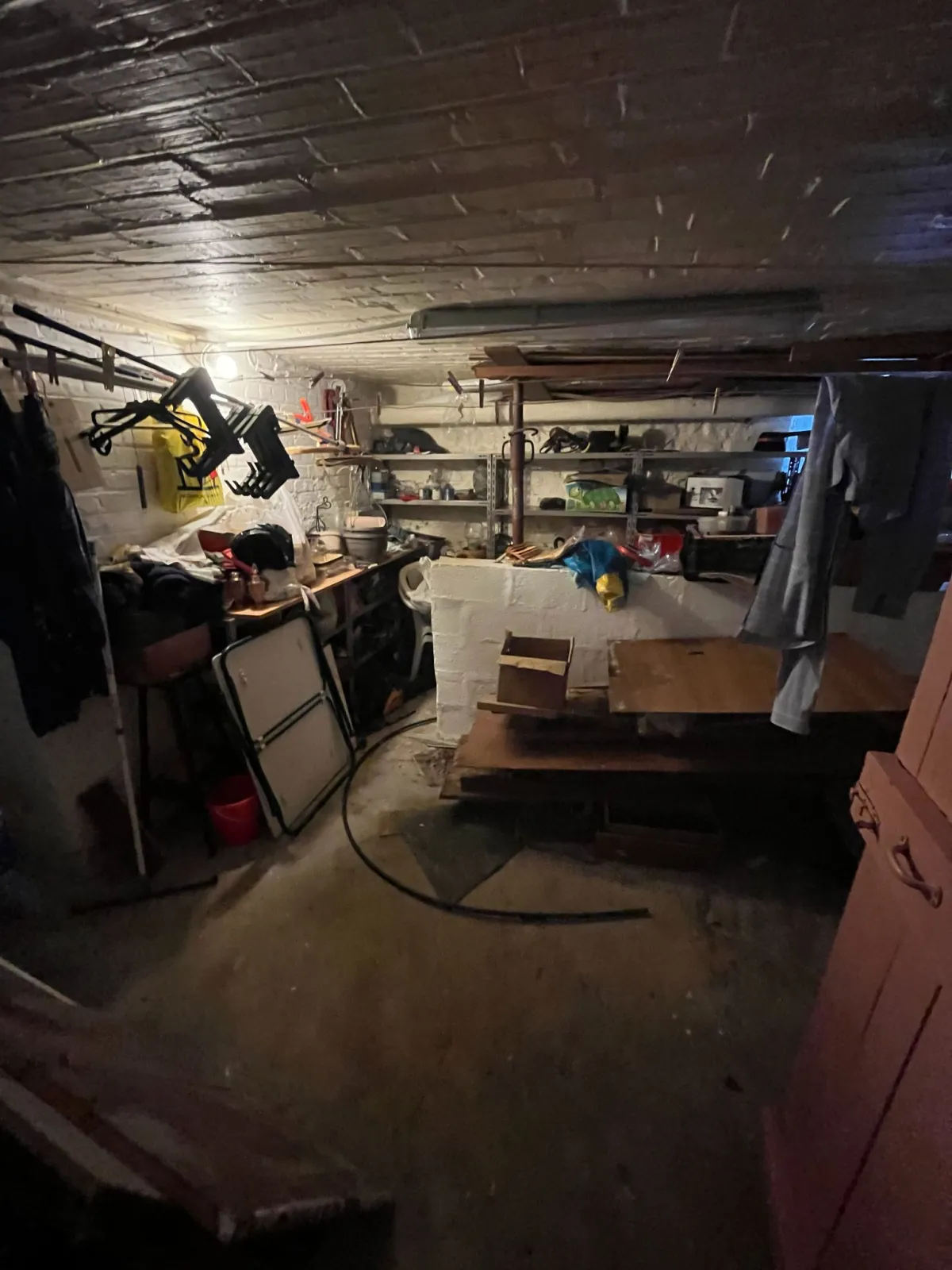 Intérieur meublé avant vide maison — chantier 9